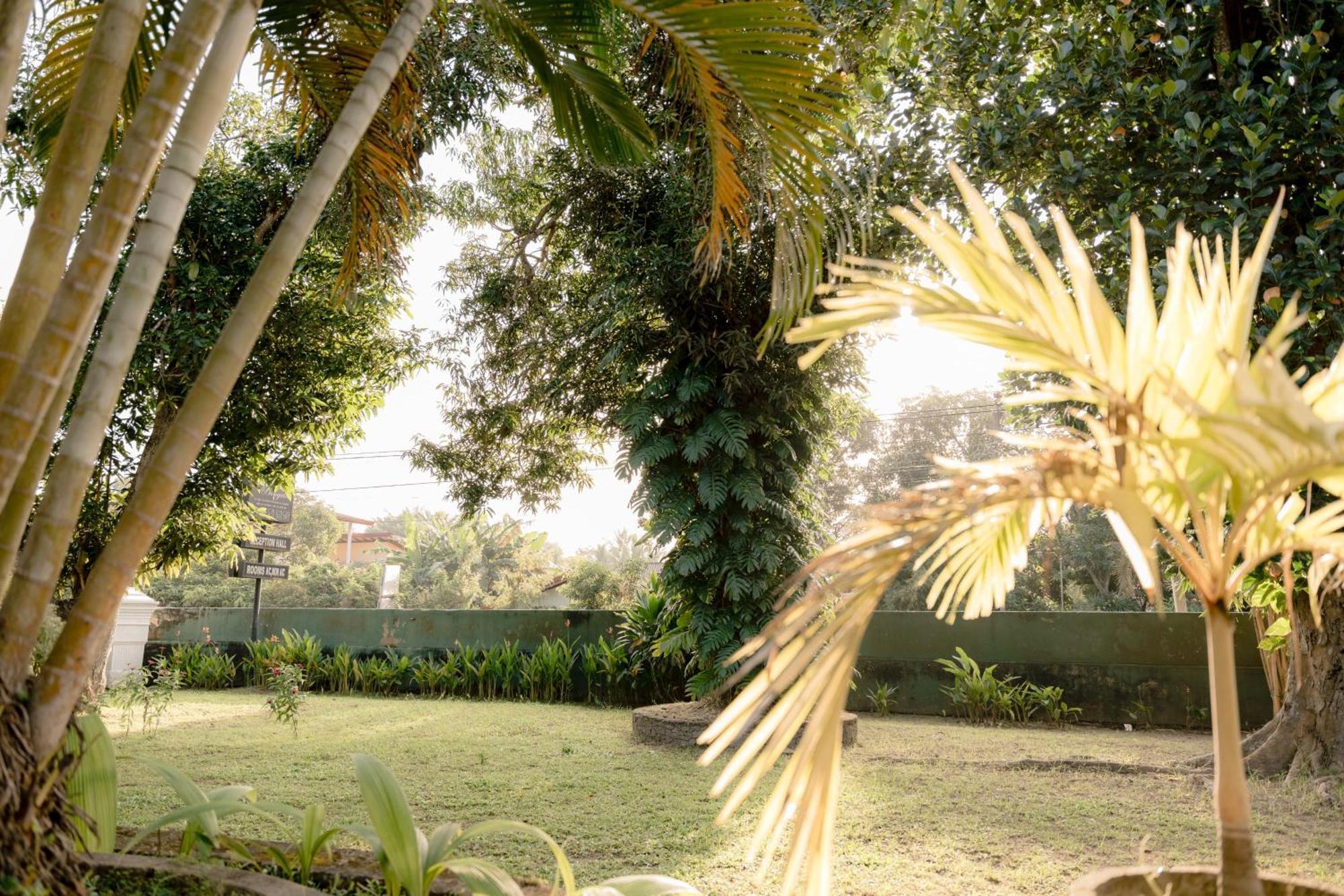 Colonial Bungalow Tangalle Exterior foto